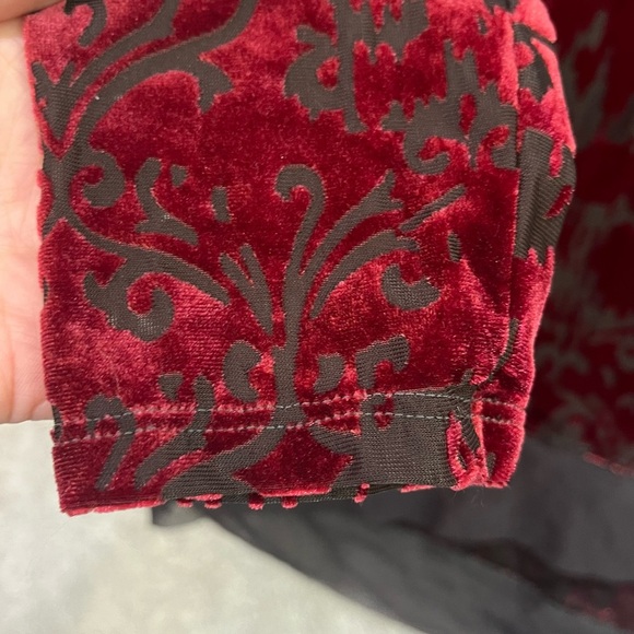 Vera Wang Burgundy Velvet Burnout Tunic Top Sz L Simply Vera Wimsigoth Whitchy - Picture 5 of 16